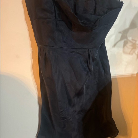 Carmen Marc Valvo Navy Silk Chiffon Strapless Gown | Formal Evening | Size 6 - Picture 2 of 6